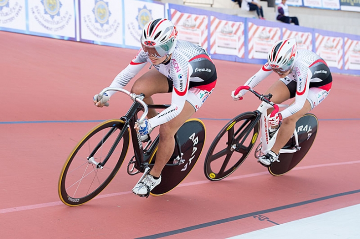 女子ジュニアチームスプリント　2位の日本（鈴木奈央・大久保花梨）