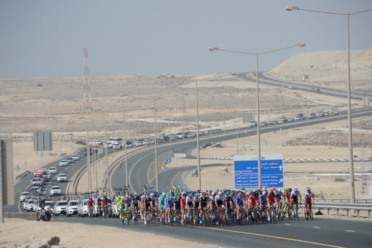 今年も開幕したツアー・オブ・カタール　砂漠の中を走り続ける過酷なレースだ
