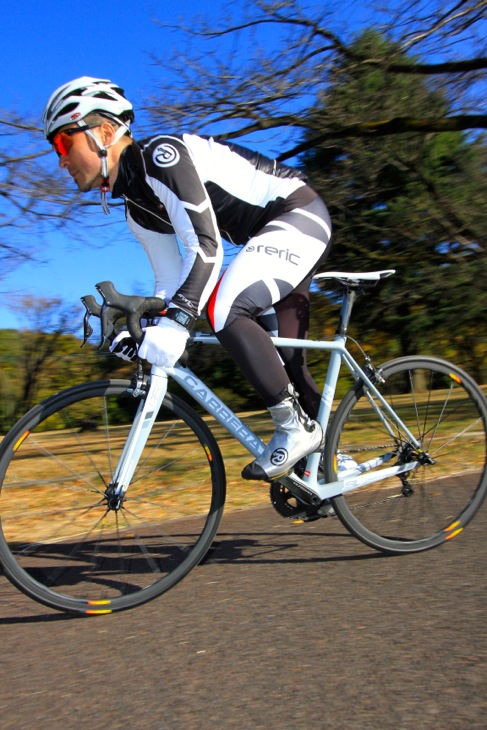 「レーシングバイクの面影が色濃く感じられる　ロードの基本に忠実な1台」鈴木卓史（スポーツバイクファクトリー北浦和スズキ）