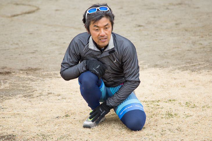 「足首の柔軟性は自転車に乗る時も重要」と語る宮澤さん