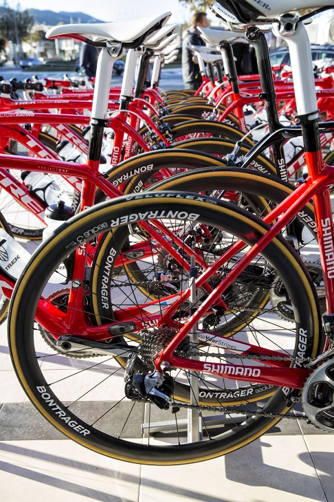 チューブレスモデルとディスクブレーキモデルが追加された