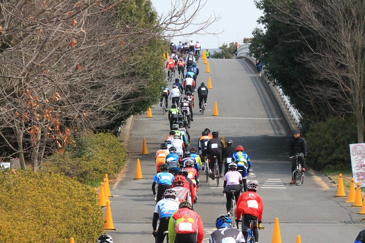 南側の橋の登りも差がつきやすい箇所です