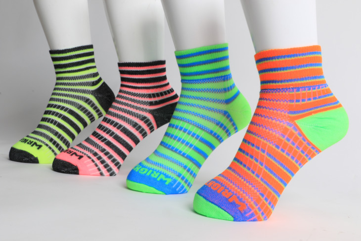 ライトソック COOLMESH II Quater Stripe（左からNeon Yellow、Neon Pink、Neon Green、Neon Orange）