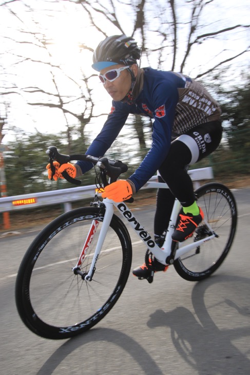 「地面に吸いつくような乗り味で非常にトラクションがかかりやすい」山崎嘉貴（ブレアサイクリング）