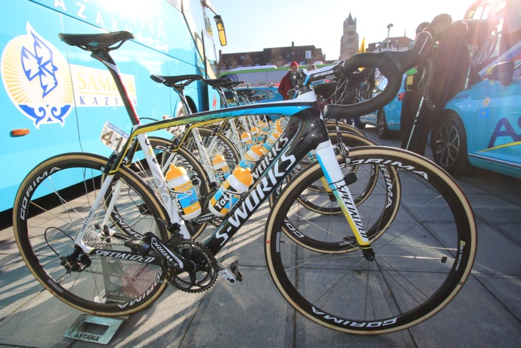 ラース・ボーム(オランダ、アスタナ)のスペシャライズド S-Works Tarmac