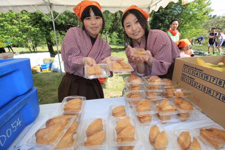 甘い味付けのお稲荷さんが振舞われました