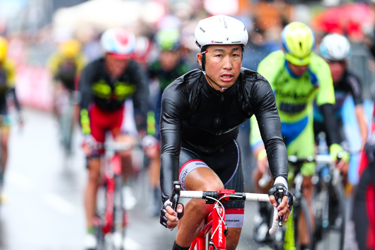 4秒遅れの第2集団でゴールした別府史之（トレックファクトリーレーシング）