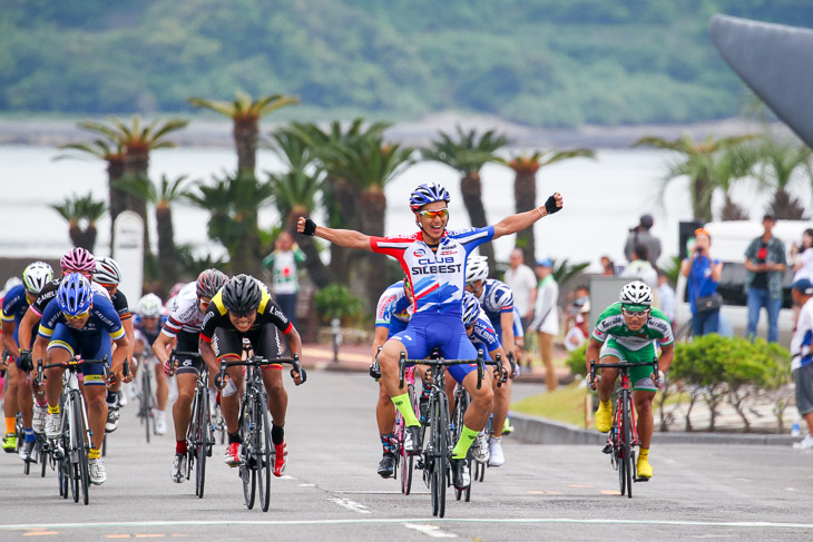 E1クラスタ　藤岡徹也（クラブシルベスト）が優勝。3日間総合は日野竜嘉（松山聖陵高等学校）が優勝