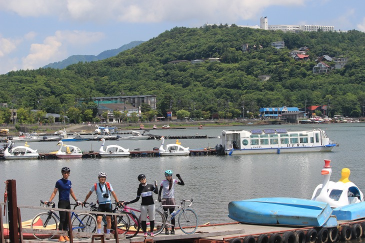 山中湖らしい桟橋にて