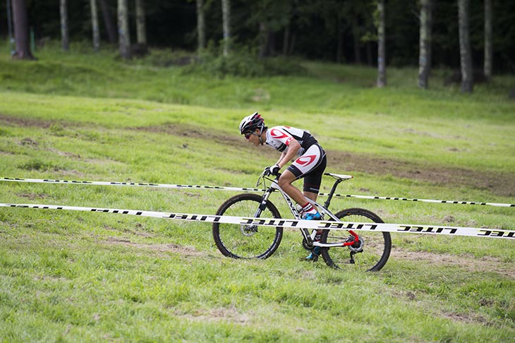 男子U23　2周目から独走態勢に入った沢田時（Bridgestone Anchor Cyclingteam）