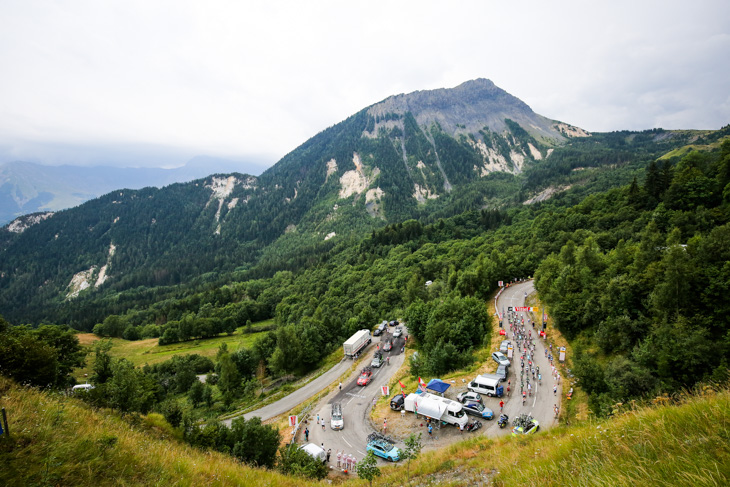 1級山岳ラ・トゥッスイールを登るグルペット