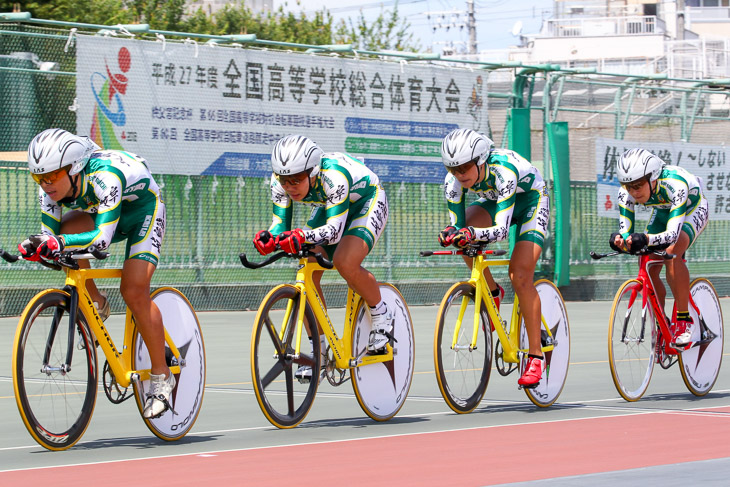 4kmチームパーシュート予選 2位タイム 岐阜第一(大屋、亀谷 、菅原、山田)4分23秒576 大会新