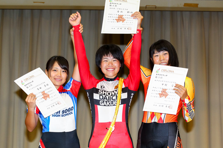 女子スクラッチ決勝　表彰