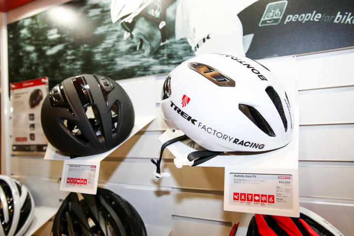 2016ラインナップ中で大きな注目を集めるエアロロードヘルメット、バリスタ