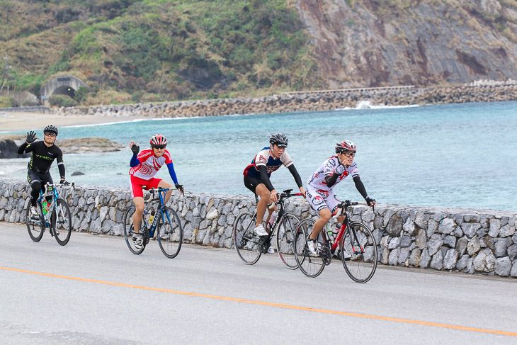 青い海が魅力のツール・ド・おきなわサイクリング部門