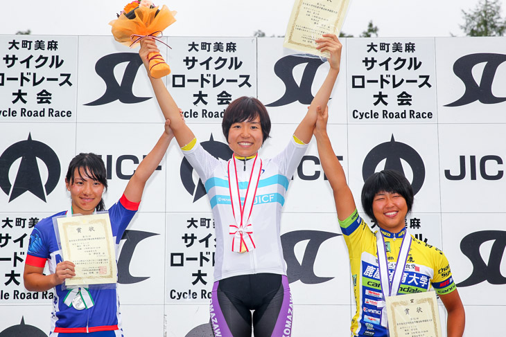 ロードレース女子表彰