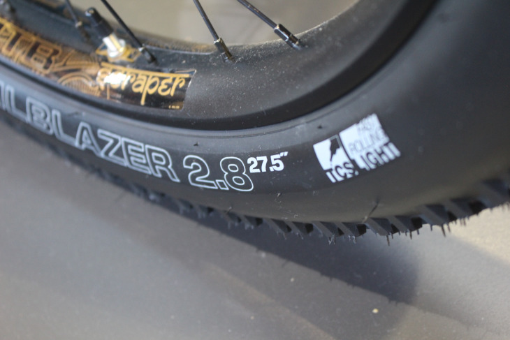 2.8~3.2インチのセミファットタイヤが流行の兆しをみせつつある