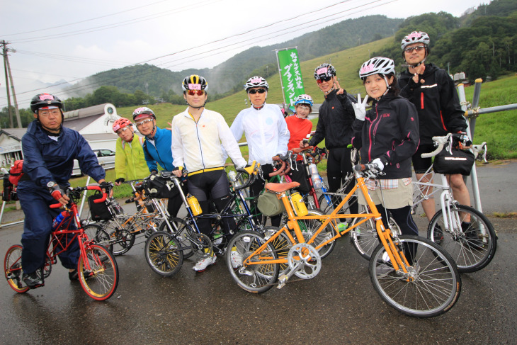 モールトンの小径車で揃えたグループは70kmコース