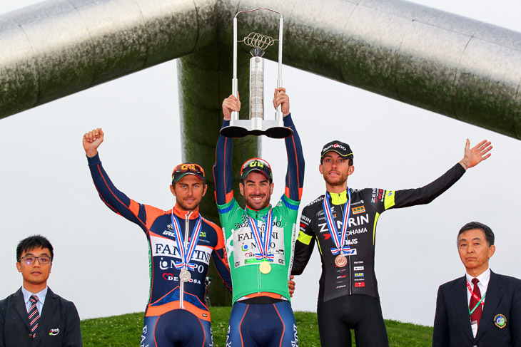 個人総合表彰 リカルド・スタキオッティ(NIPPO-ヴィーニファンティーニ)が総合優勝