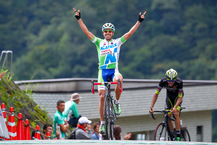 ベンジャミン・プラデス(マトリックスパワータグ)が優勝、昨年の弟に続き兄弟で連覇