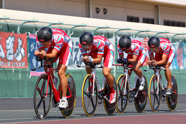 4kmチーム・パーシュート　2位　岐阜県（相馬、渡邊、浦田、橋本）4分20秒254