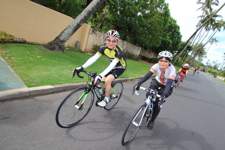 ハワイの走り方を習得するために10kmの軽いサイクリングを行う