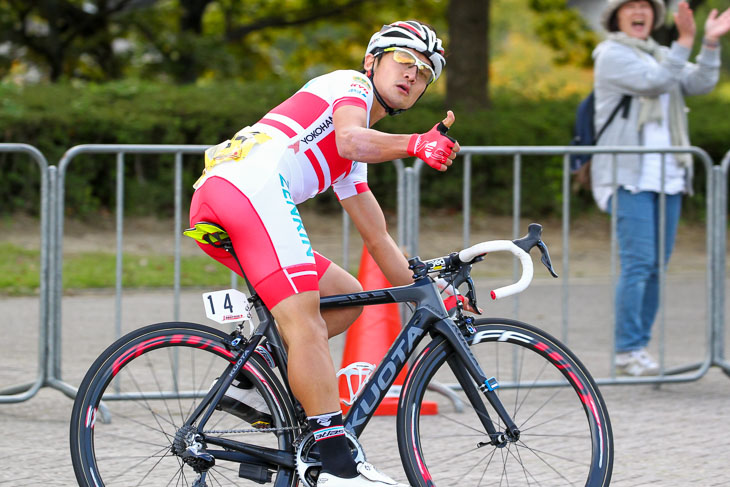 窪木一茂(チーム右京)が地元で2連覇