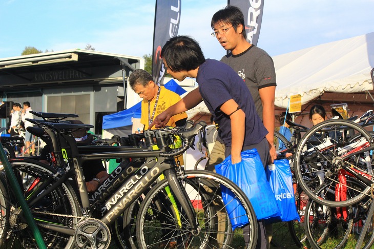 ピナレロの最新作が沢山試乗車として用意されていた