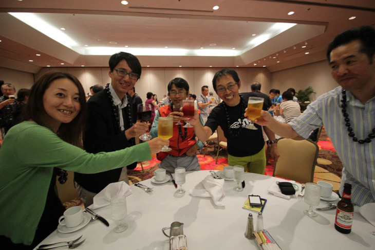 走り切った仲間たちと乾杯!