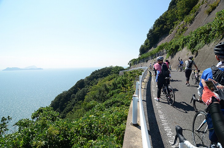 瀬戸内海のど真ん中、弓削島からの絶景、全員Photoタイム。