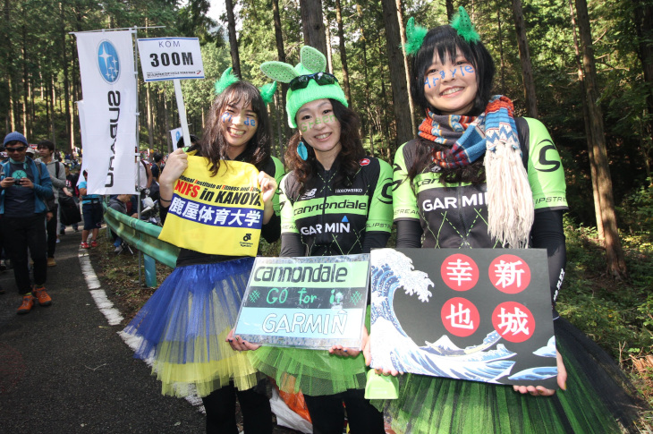 もはやジャパンカップ名物?キュートなキャノンデールガールズの3人