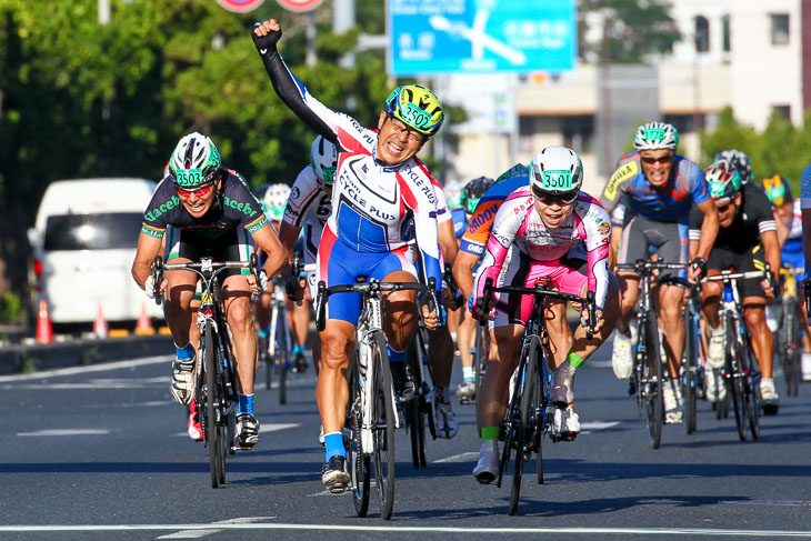 市民レース50km オーバー50　坂本 祥一（CYCLE PLUS）が優勝