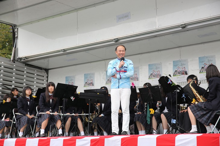 今年も藤田崇文先生作曲の「奇跡の一本松」を高田高校吹奏楽部の皆さんに演奏していただきました。