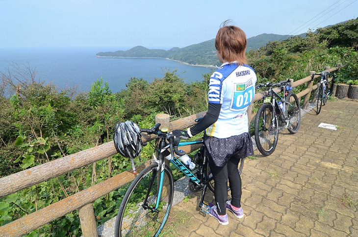 頂上線ならではの両岸の海を堪能