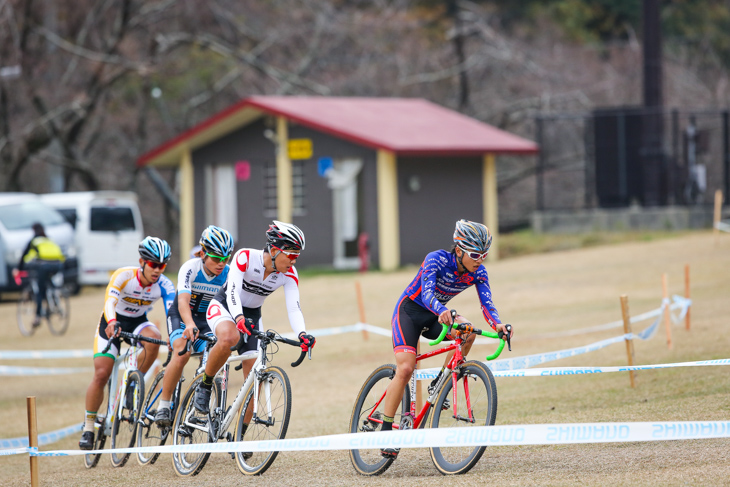 C1　先頭に出る竹内遼（WESTBERG/ProRide）