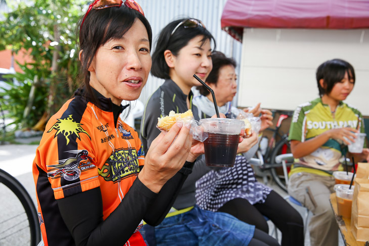 フレンチトーストと自家焙煎のアイスコーヒーがおいしい