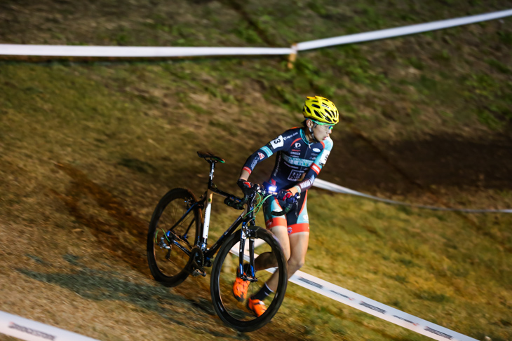 JCX U17　先頭を走る小島大輝（SNELCYCLOCROSSTEAM）