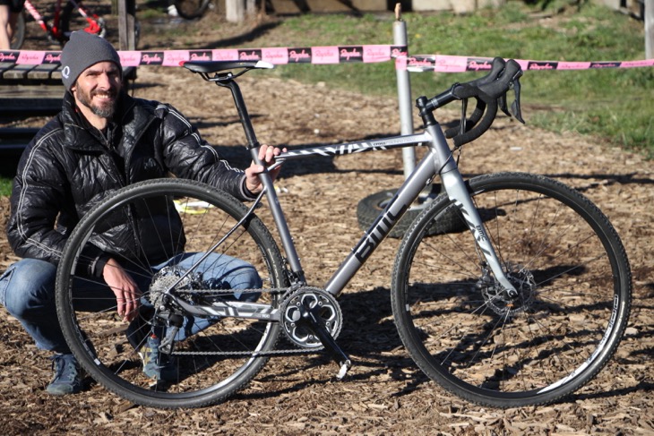 ザック・レイノルズさん(フタバ商店)の BMC crossmachine CXA01