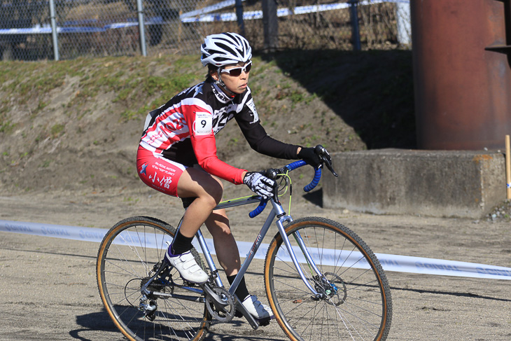 L1優勝の高橋 織江(PEDAL NATION)