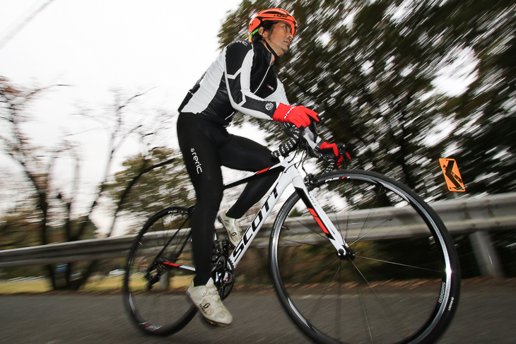 「持って軽い、乗って軽い、登って軽いと三拍子揃った1台」鈴木卓史（スポーツバイクファクトリー北浦和スズキ）