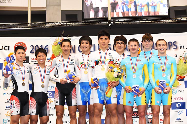 チームスプリント男子ジュニア 表彰