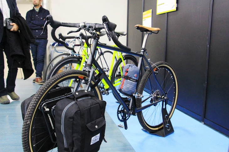 Bakansu cyclesのツーリングバイク 旅に出たくなる佇まいである