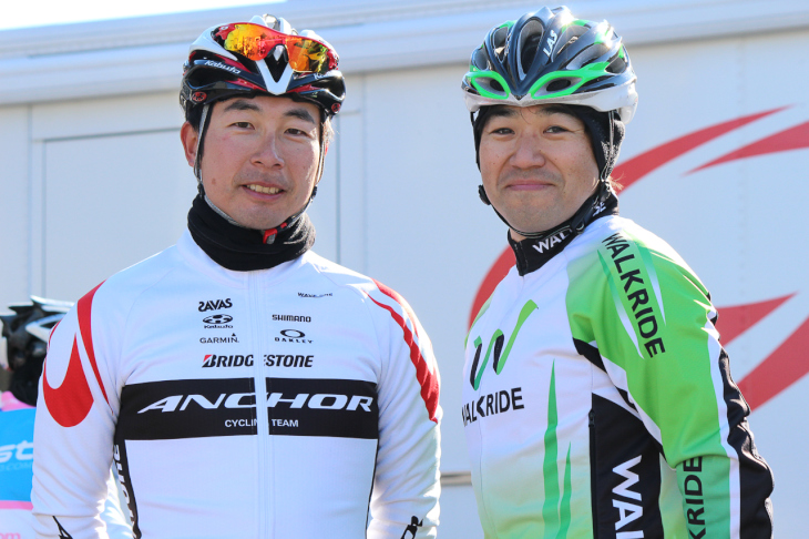 井上和郎(ブリヂストンアンカー)と山添悟志さん(WALKRIDE コンセプトストア)