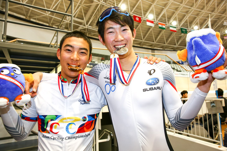 アジア選手権トラック男子ジュニア ポイントレース優勝の今村駿介(福岡・祐誠高校)と、1kmTTでアジア・日本ジュニア新を出した沢田桂太郎(宮城・東北高校)