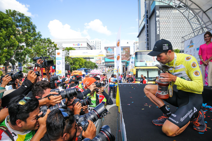 総合優勝を果たしたレイナルト・ヤンセファンレンズバーグ（南アフリカ、ディメンションデータ）