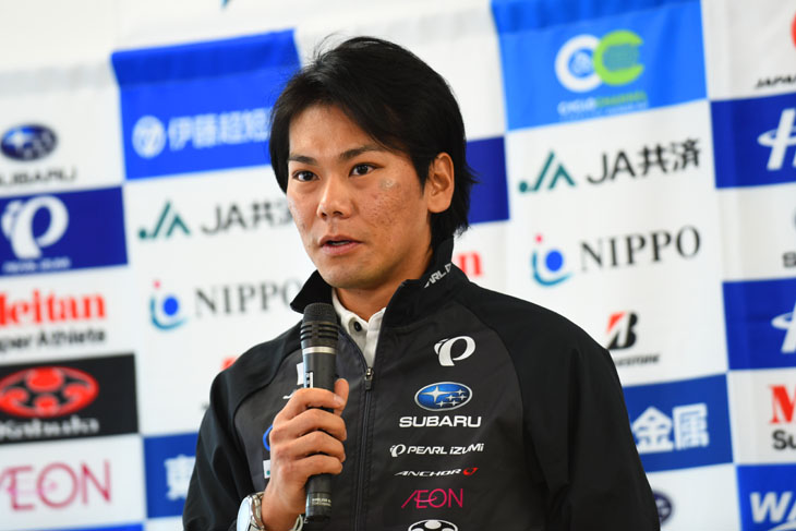 抱負を語る新城幸也(ランプレ・メリダ)