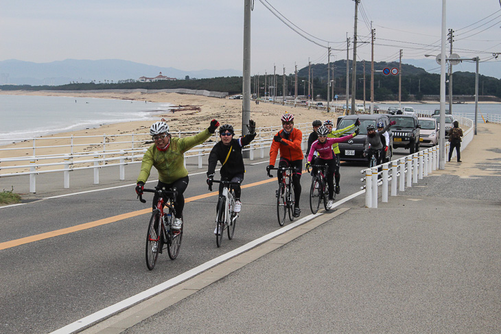博多から海を貫く一本道で渡るサイクルパラダイス 志賀島を走る クラブ訪問 正屋創業周年記念パーティ シカシマライド Cyclowired