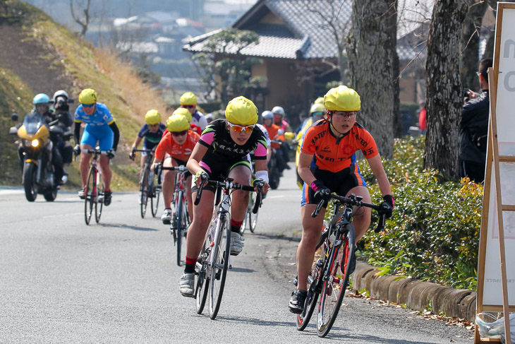 女子1周目 細谷夢菜(浦和工)がペースを上げる