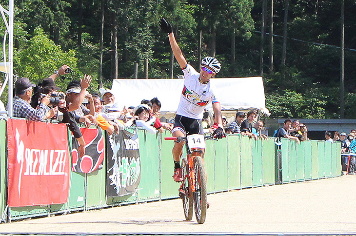 エリート男子優勝  山本幸平（トレックファクトリーレーシング）