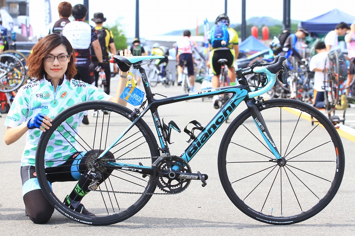 宮崎さやのさん（team 自転車処 風輪）ビアンキ センプレ